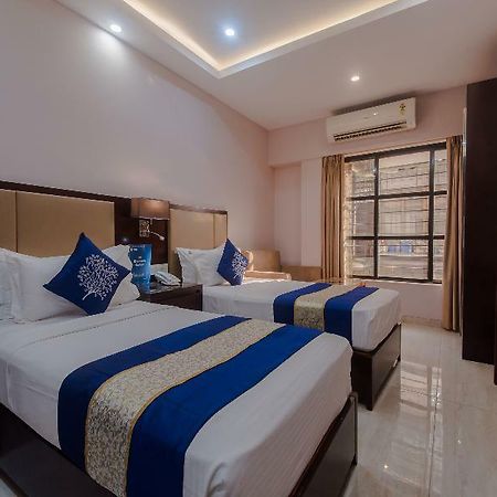 Oyo Flagship 15439 Colaba Hotel Mumbai  Buitenkant foto